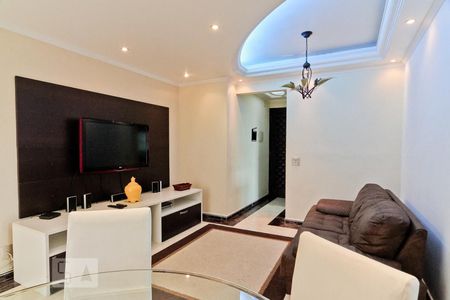 Sala de apartamento para alugar com 2 quartos, 75m² em City América, São Paulo