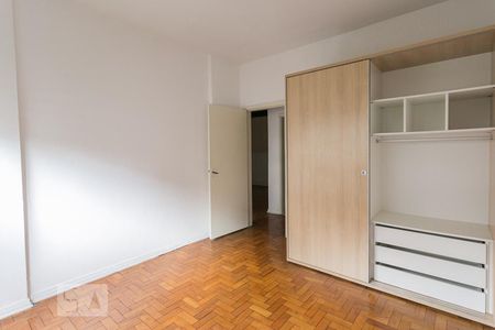 Apartamento à venda com 75m², 2 quartos e 2 vagasQuarto 2