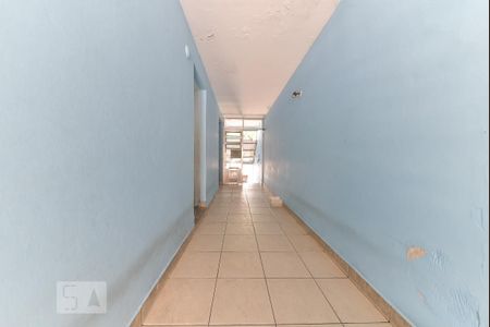 Casa à venda com 150m², 2 quartos e 2 vagasCorredor