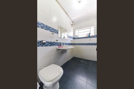 Casa à venda com 150m², 2 quartos e 2 vagasBanheiro