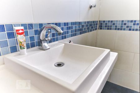 Casa à venda com 150m², 2 quartos e 2 vagasBanheiro