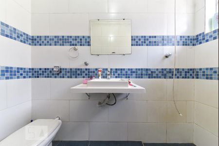 Casa à venda com 150m², 2 quartos e 2 vagasBanheiro