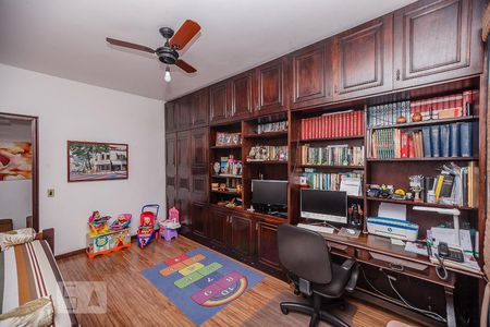 Apartamento à venda com 140m², 3 quartos e 2 vagas Apartamento à venda com 140m², 3 quartos e 2 vagasQuarto 1