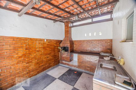 Apartamento à venda com 140m², 3 quartos e 2 vagas Apartamento à venda com 140m², 3 quartos e 2 vagasÁrea comum - Churrasqueira