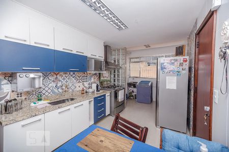 Apartamento à venda com 140m², 3 quartos e 2 vagas Apartamento à venda com 140m², 3 quartos e 2 vagasCozinha
