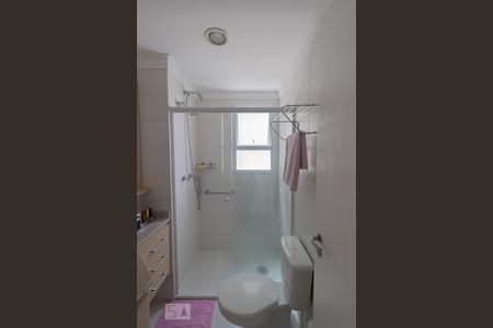 Apartamento à venda com 136m², 4 quartos e 2 vagas Apartamento à venda com 136m², 4 quartos e 2 vagasBanheiro da Suíte 1