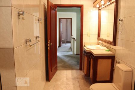 Casa para alugar com 250m², 3 quartos e 4 vagasBanheiro 1