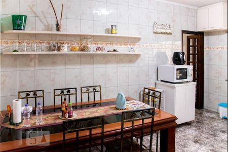 Casa à venda com 544m², 4 quartos e 8 vagas Casa à venda com 544m², 4 quartos e 8 vagasCozinha