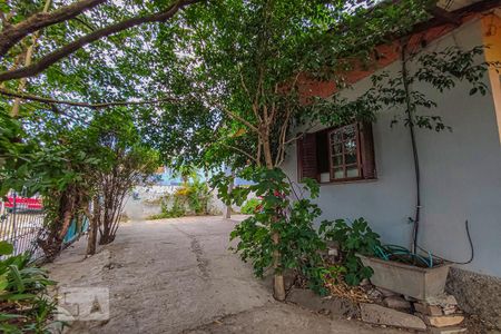 Casa à venda com 61m², 2 quartos e 2 vagas Casa à venda com 61m², 2 quartos e 2 vagasPátio