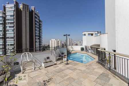 Apartamento para alugar com 496m², 5 quartos e 5 vagas Apartamento para alugar com 496m², 5 quartos e 5 vagasÁrea comum - Piscina
