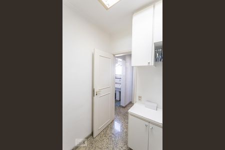 Apartamento para alugar com 496m², 5 quartos e 5 vagas Apartamento para alugar com 496m², 5 quartos e 5 vagasQuarto de Serviço 2