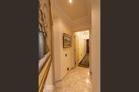 Apartamento para alugar com 496m², 5 quartos e 5 vagas Apartamento para alugar com 496m², 5 quartos e 5 vagasCorredor