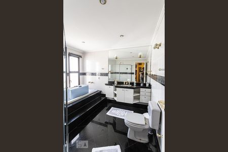 Apartamento para alugar com 496m², 5 quartos e 5 vagas Apartamento para alugar com 496m², 5 quartos e 5 vagasBanheiro Suite 4- Cobertura