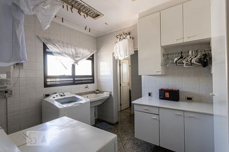Apartamento para alugar com 496m², 5 quartos e 5 vagas Apartamento para alugar com 496m², 5 quartos e 5 vagasÁrea de Serviço