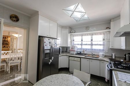 Apartamento para alugar com 496m², 5 quartos e 5 vagas Apartamento para alugar com 496m², 5 quartos e 5 vagasCozinha