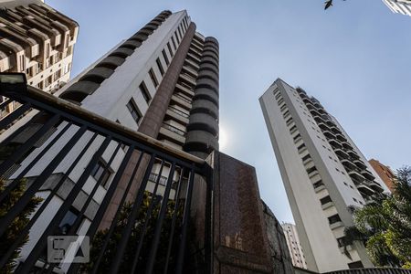 Apartamento para alugar com 496m², 5 quartos e 5 vagas Apartamento para alugar com 496m², 5 quartos e 5 vagasFachada