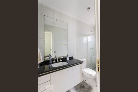 Apartamento para alugar com 496m², 5 quartos e 5 vagas Apartamento para alugar com 496m², 5 quartos e 5 vagasBanheiro Apoio Sauna