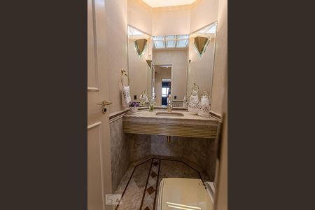 Apartamento para alugar com 496m², 5 quartos e 5 vagas Apartamento para alugar com 496m², 5 quartos e 5 vagasLavabo 1