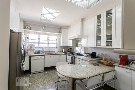 Apartamento para alugar com 496m², 5 quartos e 5 vagas Apartamento para alugar com 496m², 5 quartos e 5 vagasCozinha