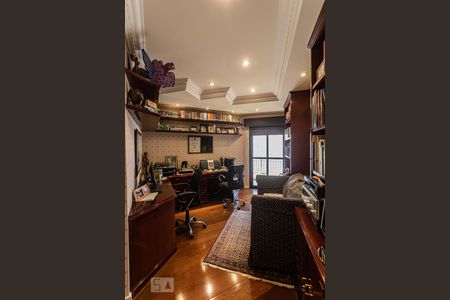 Apartamento para alugar com 496m², 5 quartos e 5 vagas Apartamento para alugar com 496m², 5 quartos e 5 vagasEscritório