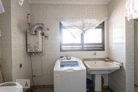 Apartamento para alugar com 496m², 5 quartos e 5 vagas Apartamento para alugar com 496m², 5 quartos e 5 vagasÁrea de Serviço