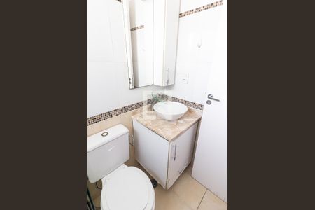 Apartamento à venda com 75m², 3 quartos e 1 vagaBanheiro do Quarto 2
