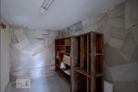 Casa à venda com 300m², 4 quartos e 6 vagas Casa à venda com 300m², 4 quartos e 6 vagasDeposito