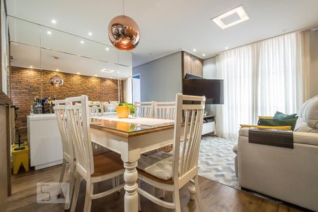 Sala de apartamento para alugar com 3 quartos, 70m² em Jardim Prudência, São Paulo