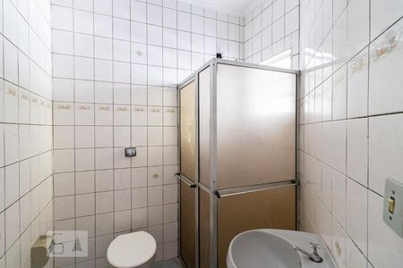 Banheiro de casa para alugar com 1 quarto, 50m² em Burgo Paulista, São Paulo