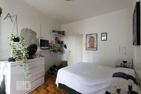 Apartamento à venda com 240m², 5 quartos e sem vaga Apartamento à venda com 240m², 5 quartos e sem vagaSuíte 2