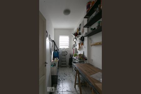 Apartamento à venda com 240m², 5 quartos e sem vaga Apartamento à venda com 240m², 5 quartos e sem vagaDispensa