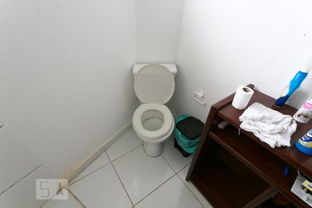 Apartamento à venda com 240m², 5 quartos e sem vaga Apartamento à venda com 240m², 5 quartos e sem vagaBanheiro da suíte 1