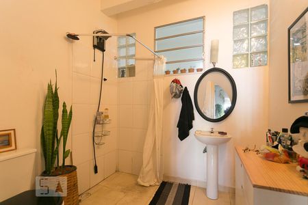 Apartamento à venda com 240m², 5 quartos e sem vaga Apartamento à venda com 240m², 5 quartos e sem vagaBanheiro da suíte 3