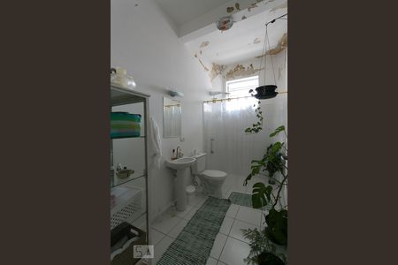 Apartamento à venda com 240m², 5 quartos e sem vaga Apartamento à venda com 240m², 5 quartos e sem vagaBanheiro 1