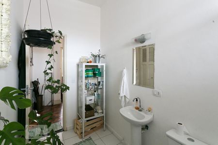 Apartamento à venda com 240m², 5 quartos e sem vaga Apartamento à venda com 240m², 5 quartos e sem vagaBanheiro 1