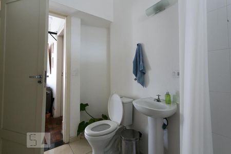 Apartamento à venda com 240m², 5 quartos e sem vaga Apartamento à venda com 240m², 5 quartos e sem vagaBanheiro 2
