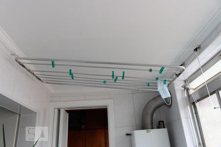 Apartamento à venda com 120m², 3 quartos e 2 vagas Apartamento à venda com 120m², 3 quartos e 2 vagasDetalhe da área de serviço