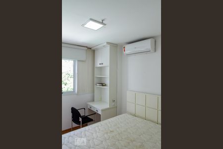 Apartamento à venda com 110m², 2 quartos e 1 vaga Apartamento à venda com 110m², 2 quartos e 1 vagaQuarto 1