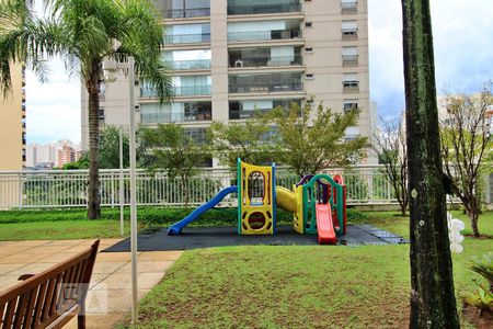 Apartamento à venda com 248m², 4 quartos e 4 vagasÁrea Comum - Playground