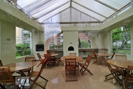 Apartamento à venda com 248m², 4 quartos e 4 vagasÁrea comum - Churrasqueira