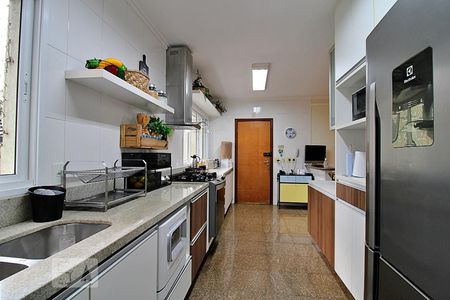 Apartamento à venda com 248m², 4 quartos e 4 vagasCozinha
