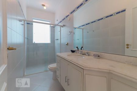 Casa à venda com 421m², 4 quartos e 3 vagasBanheiro