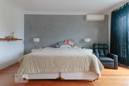 Casa à venda com 421m², 4 quartos e 3 vagasSuíte 3