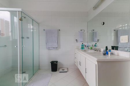 Casa à venda com 421m², 4 quartos e 3 vagasSuíte 3