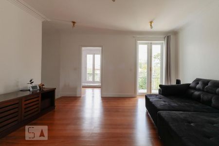 Casa à venda com 421m², 4 quartos e 3 vagasSala íntima