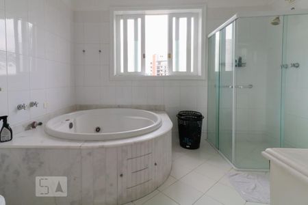 Casa à venda com 421m², 4 quartos e 3 vagasSuíte 3