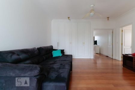 Casa à venda com 421m², 4 quartos e 3 vagasSala íntima