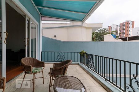 Casa à venda com 421m², 4 quartos e 3 vagasVaranda