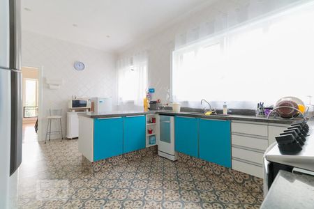 Casa à venda com 421m², 4 quartos e 3 vagasCozinha