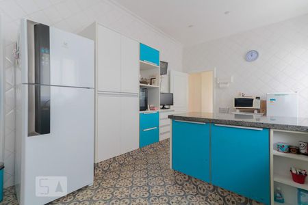 Casa à venda com 421m², 4 quartos e 3 vagasCozinha